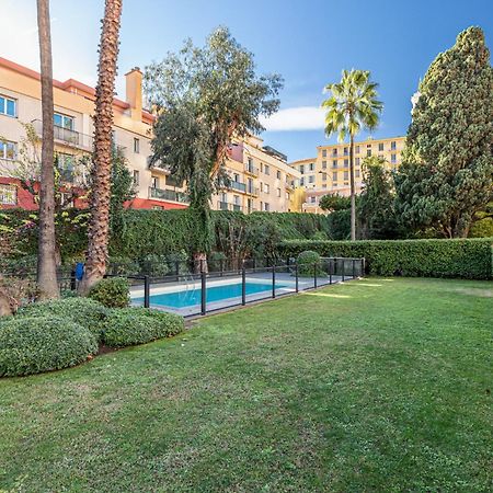 Intercontinental Superbe Appartement Avec Piscine Ментона Экстерьер фото